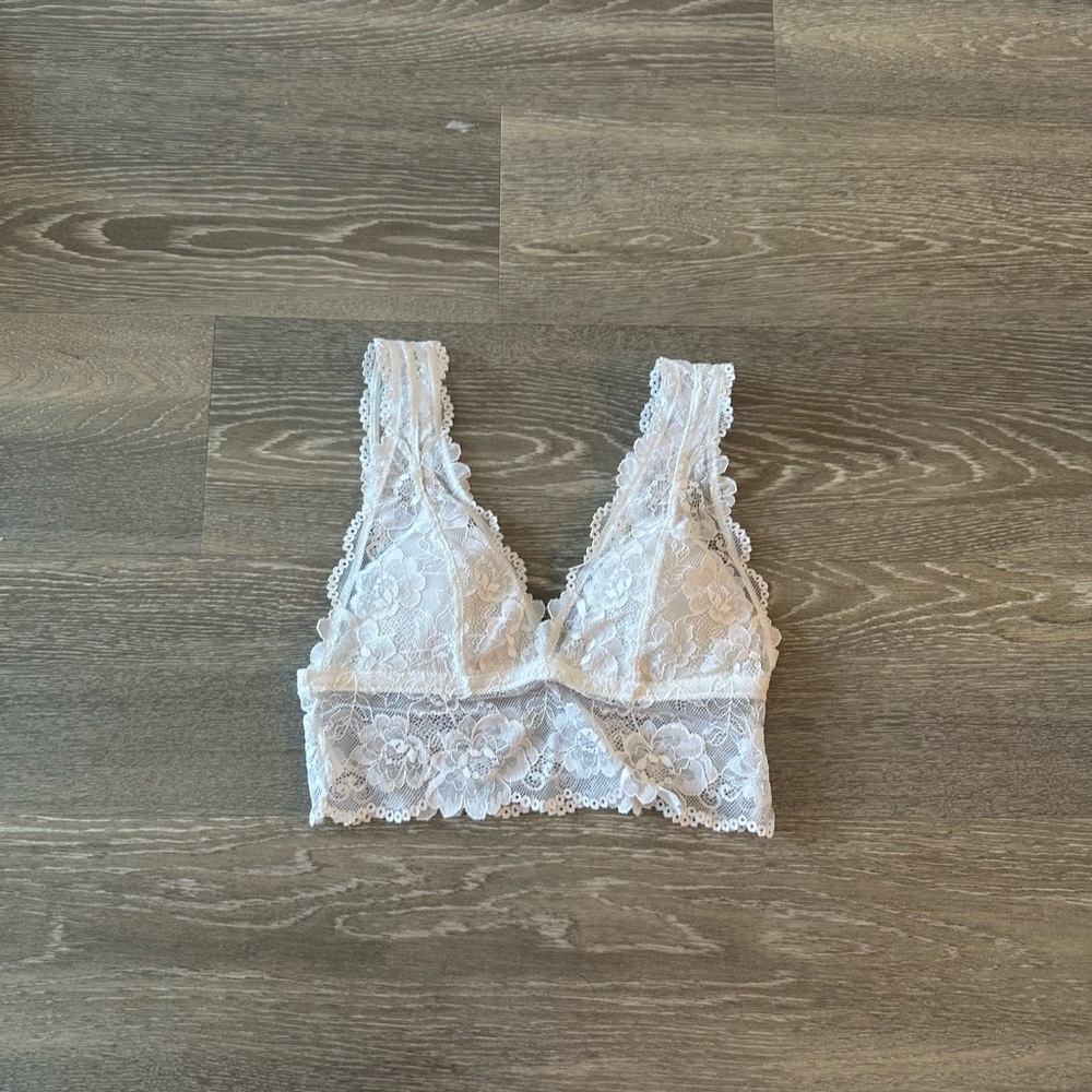 NWOT White Lace Bralette